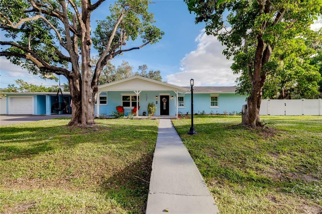 For Sale: $440,000 (3 beds, 2 baths, 1471 Square Feet)