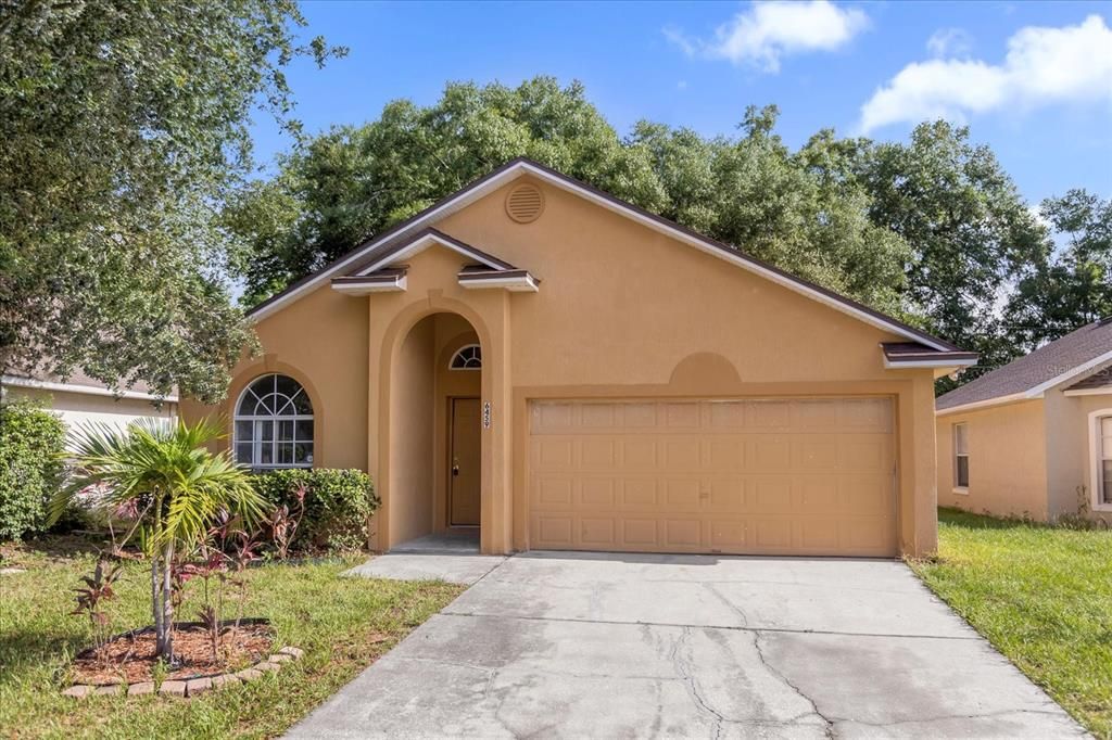 Recently Sold: $299,900 (4 beds, 2 baths, 1603 Square Feet)