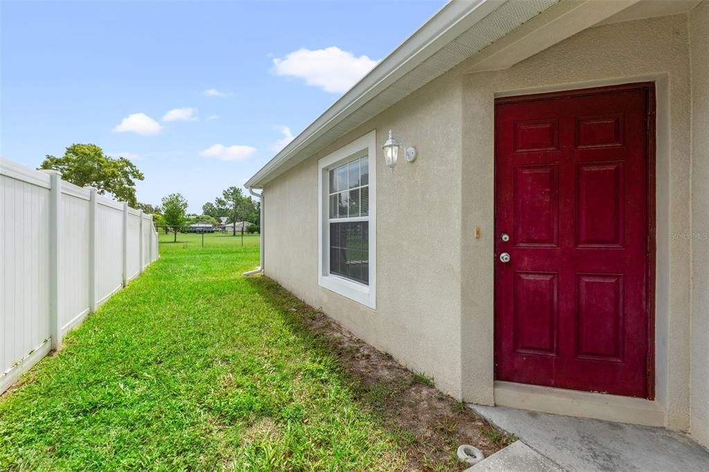 For Sale: $238,000 (3 beds, 2 baths, 1451 Square Feet)