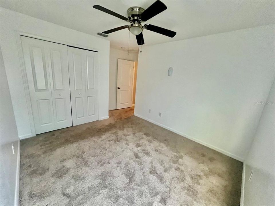 For Rent: $2,300 (4 beds, 2 baths, 1918 Square Feet)