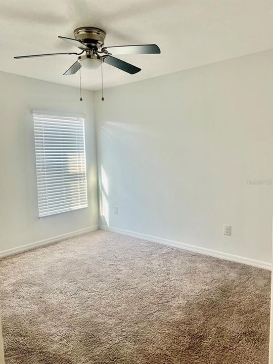 For Rent: $2,300 (4 beds, 2 baths, 1918 Square Feet)