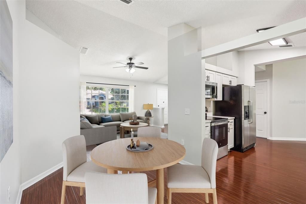 Active With Contract: $314,900 (3 beds, 2 baths, 1514 Square Feet)