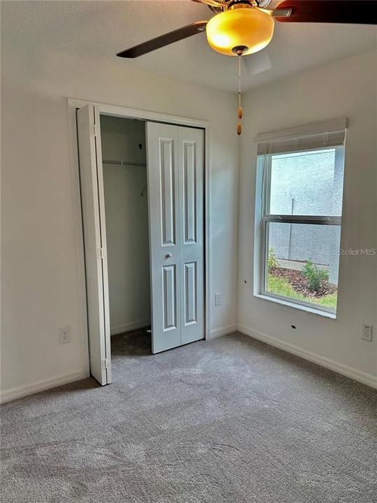 For Rent: $2,250 (4 beds, 2 baths, 1936 Square Feet)