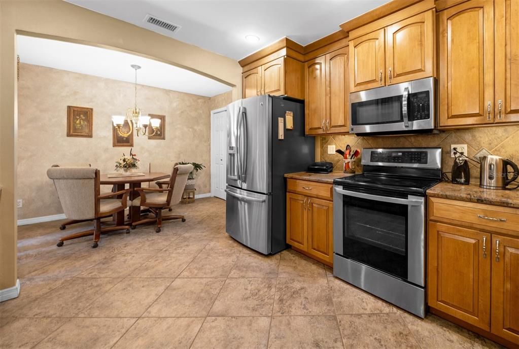 KITCHEN WITH NOOK