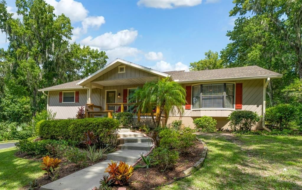 FRONT WALK TO ENTRANCE