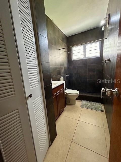 Activo con contrato: $295,000 (3 camas, 2 baños, 1679 Pies cuadrados)