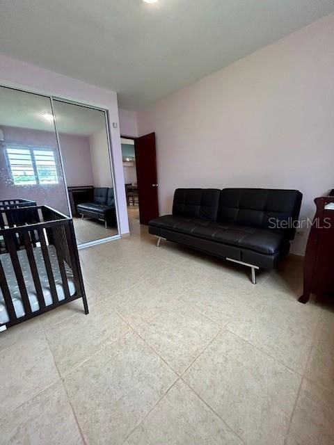 Activo con contrato: $295,000 (3 camas, 2 baños, 1679 Pies cuadrados)