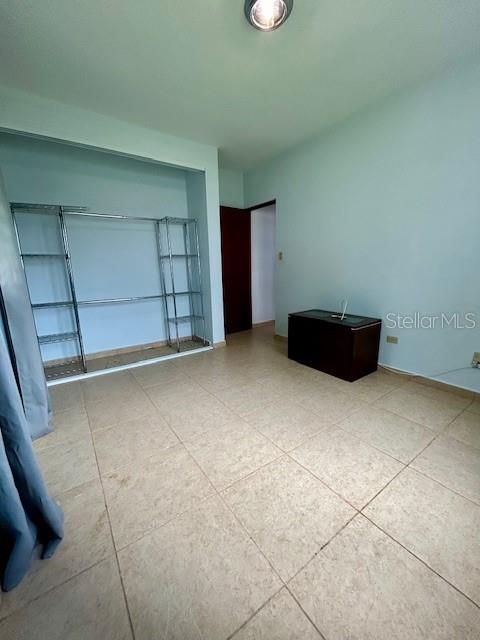 Activo con contrato: $295,000 (3 camas, 2 baños, 1679 Pies cuadrados)