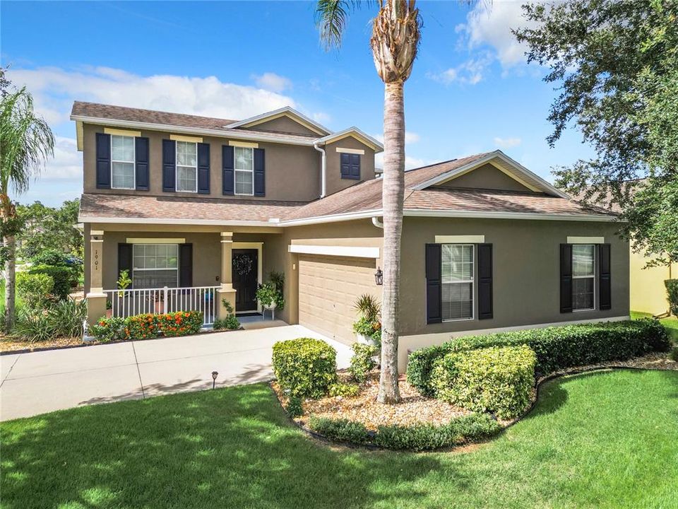 Active With Contract: $475,000 (4 beds, 3 baths, 2311 Square Feet)