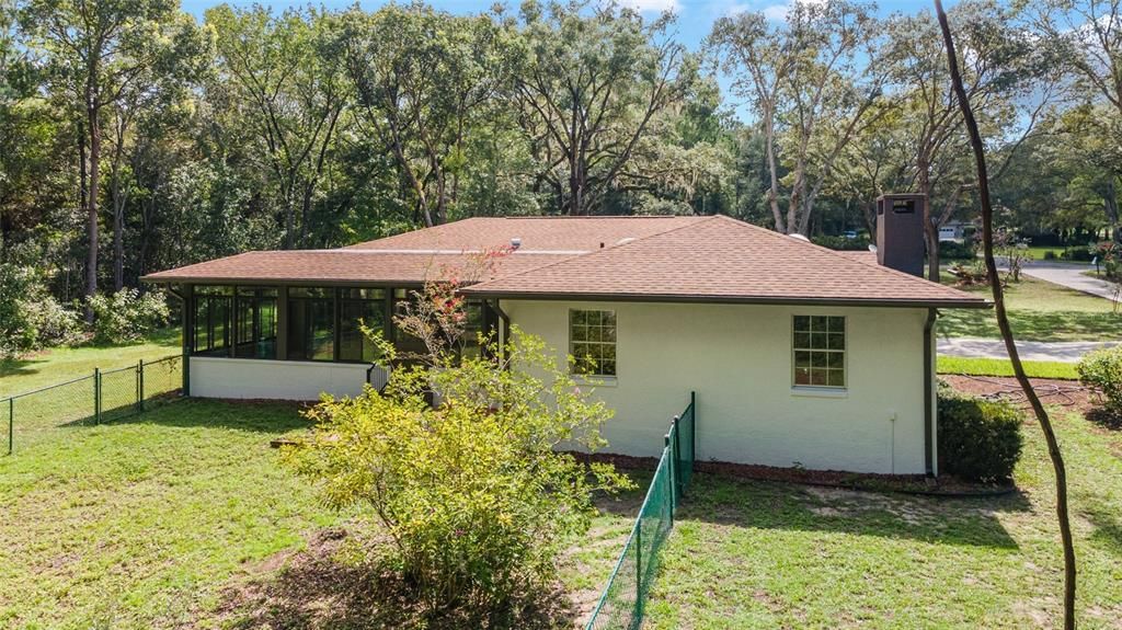 For Sale: $430,000 (3 beds, 2 baths, 1971 Square Feet)