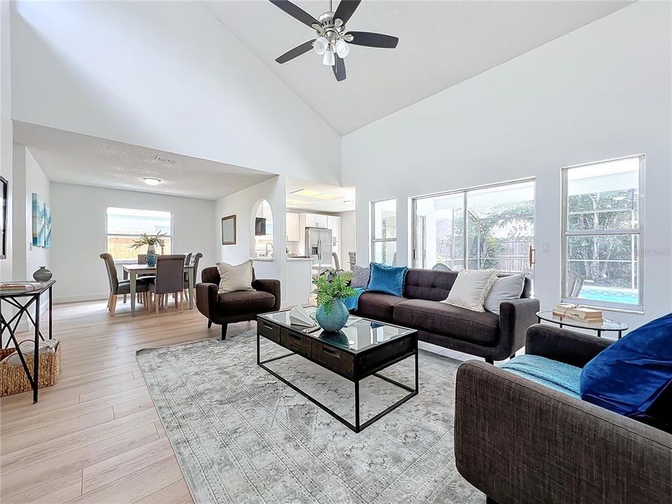 Active With Contract: $450,000 (3 beds, 2 baths, 1593 Square Feet)