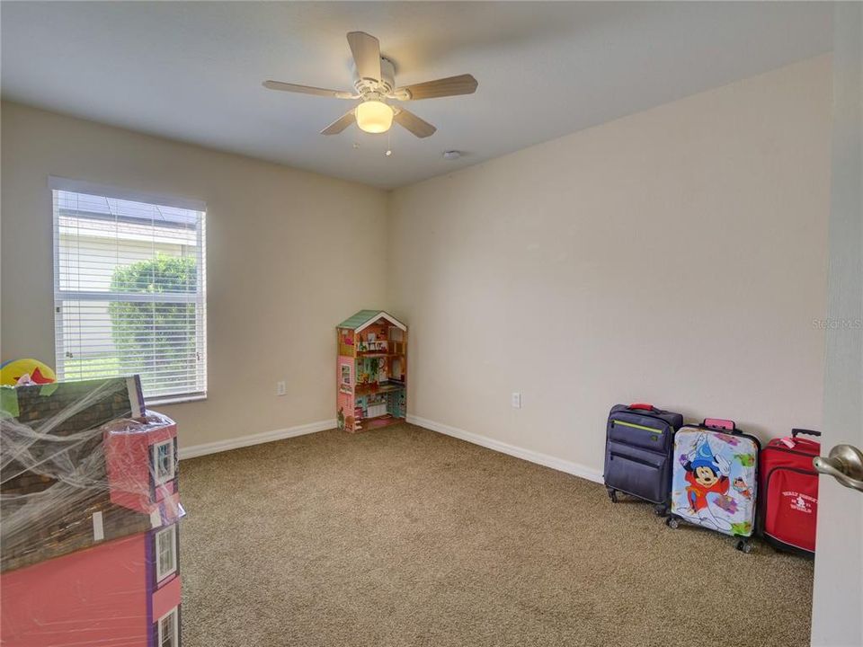 Active With Contract: $325,000 (3 beds, 2 baths, 1908 Square Feet)