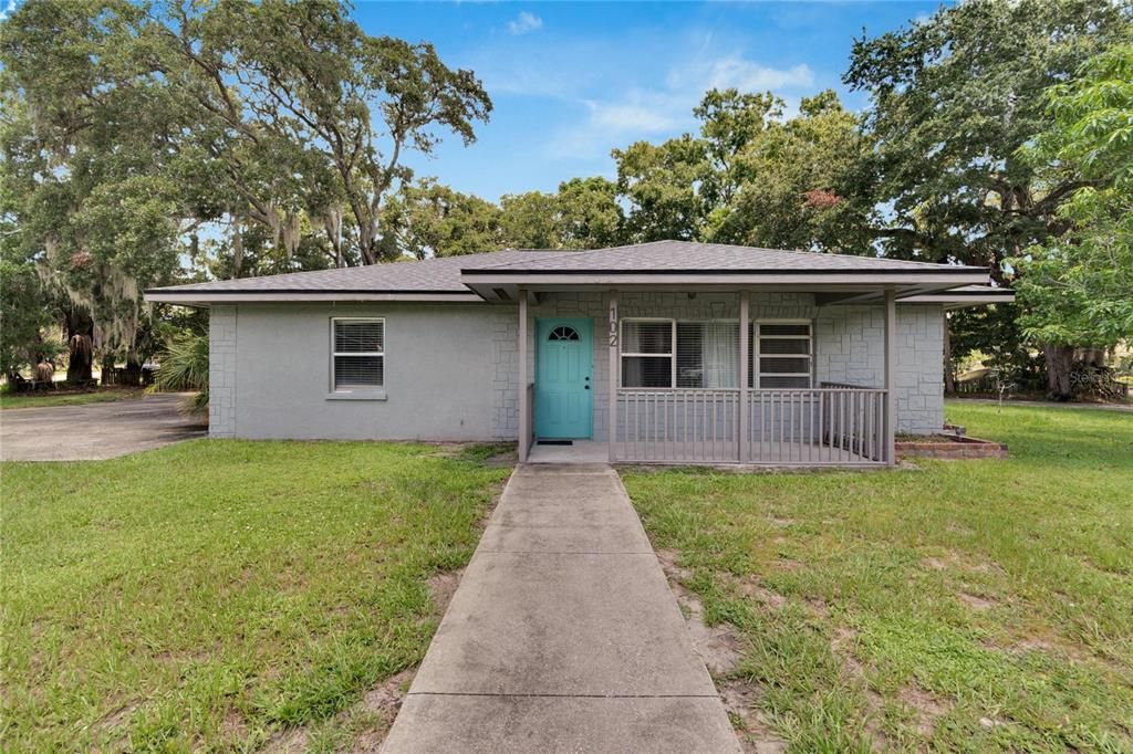 Active With Contract: $425,000 (3 beds, 2 baths, 1760 Square Feet)