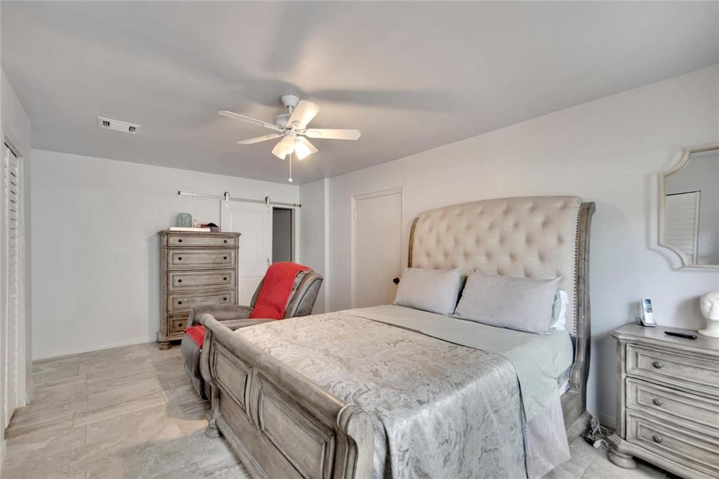 Active With Contract: $425,000 (3 beds, 2 baths, 1760 Square Feet)