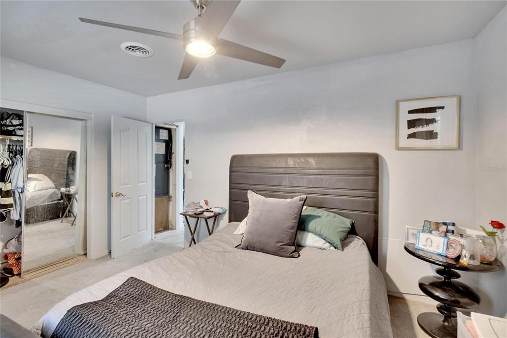 Active With Contract: $425,000 (3 beds, 2 baths, 1760 Square Feet)