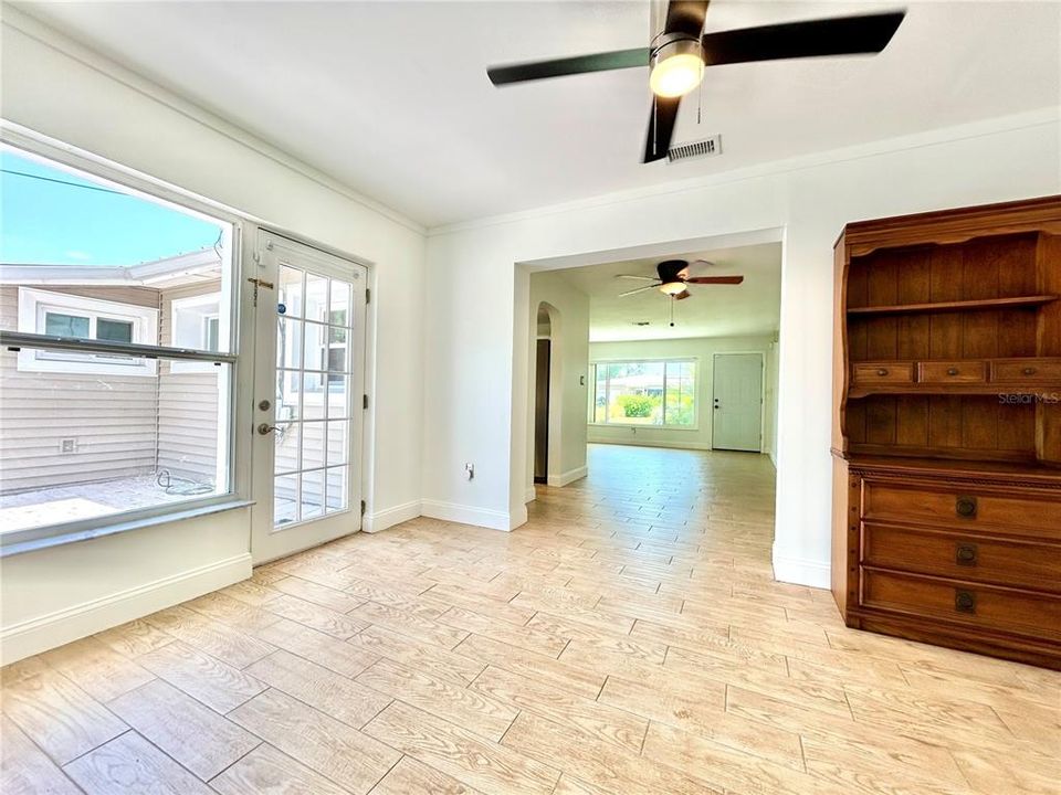 Active With Contract: $2,500 (3 beds, 2 baths, 1745 Square Feet)