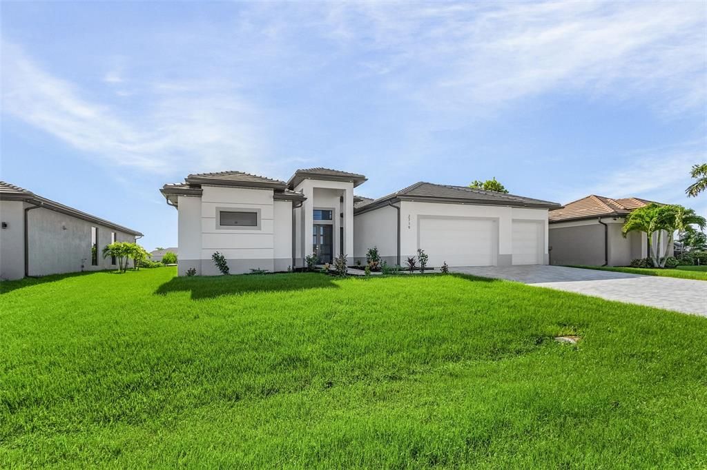 For Sale: $975,000 (3 beds, 3 baths, 1997 Square Feet)