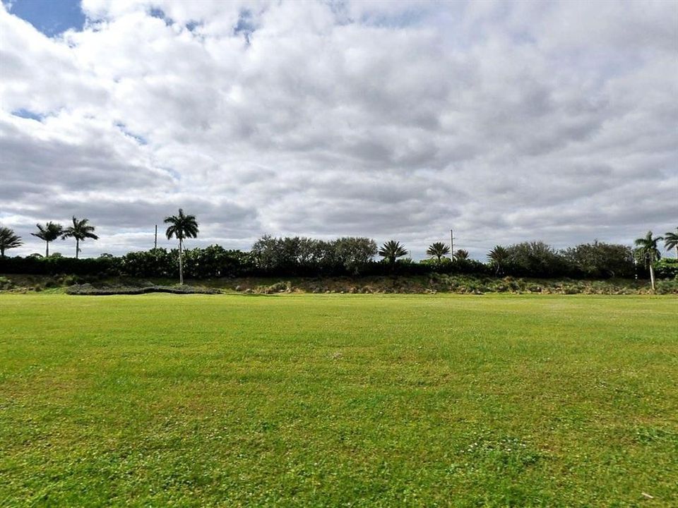 En Venta: $199,000 (0.24 acres)