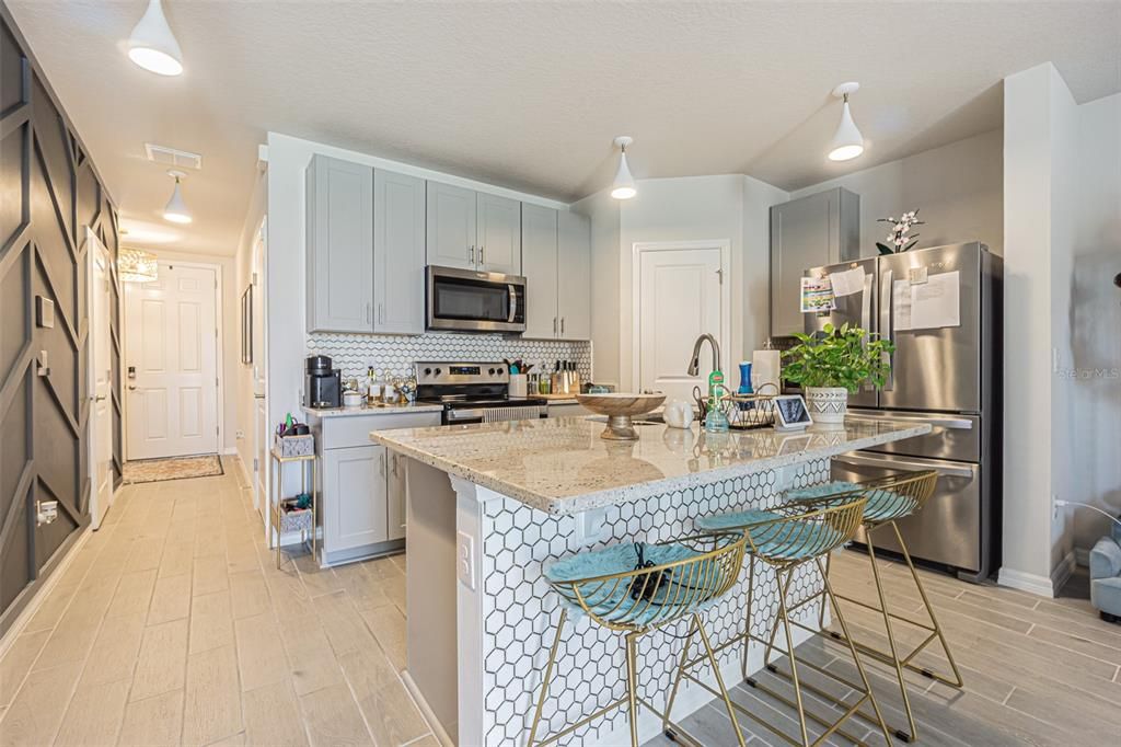 Под контрактом: $265,000 (3 спален, 2 ванн, 1525 Квадратных фут)