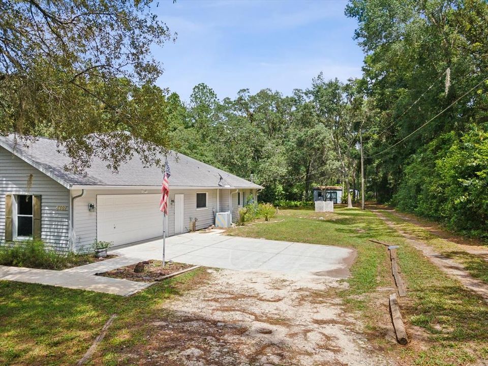 For Sale: $474,900 (3 beds, 2 baths, 2113 Square Feet)