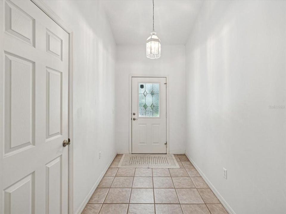 For Sale: $474,900 (3 beds, 2 baths, 2113 Square Feet)