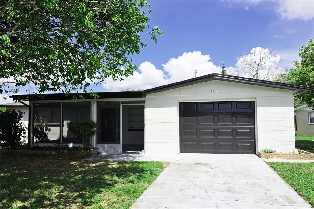 Recently Sold: $245,000 (3 beds, 1 baths, 1116 Square Feet)