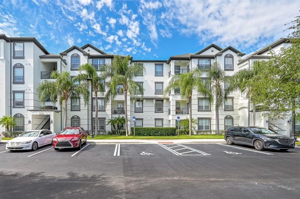 最近售出: $565,000 (3 贝兹, 2 浴室, 1247 平方英尺)