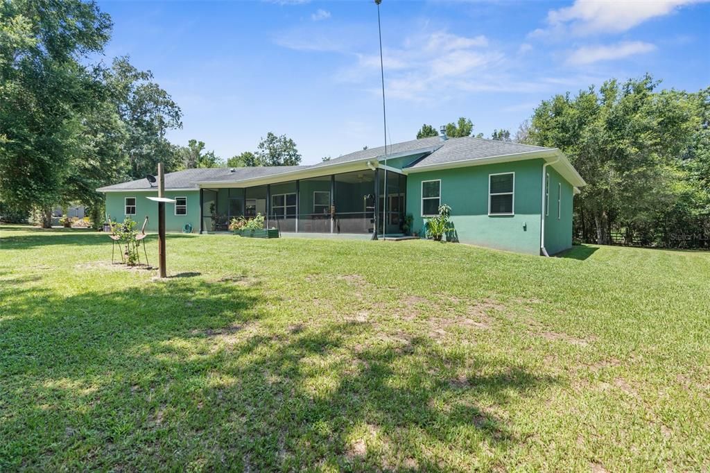 For Sale: $775,000 (4 beds, 2 baths, 2414 Square Feet)