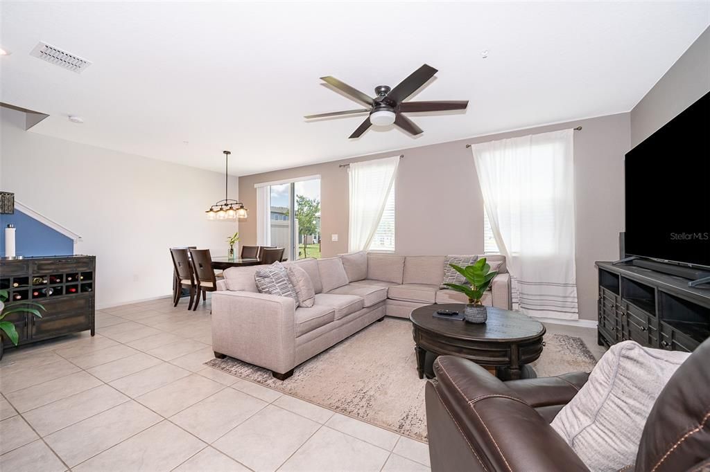 For Sale: $364,900 (3 beds, 2 baths, 1570 Square Feet)