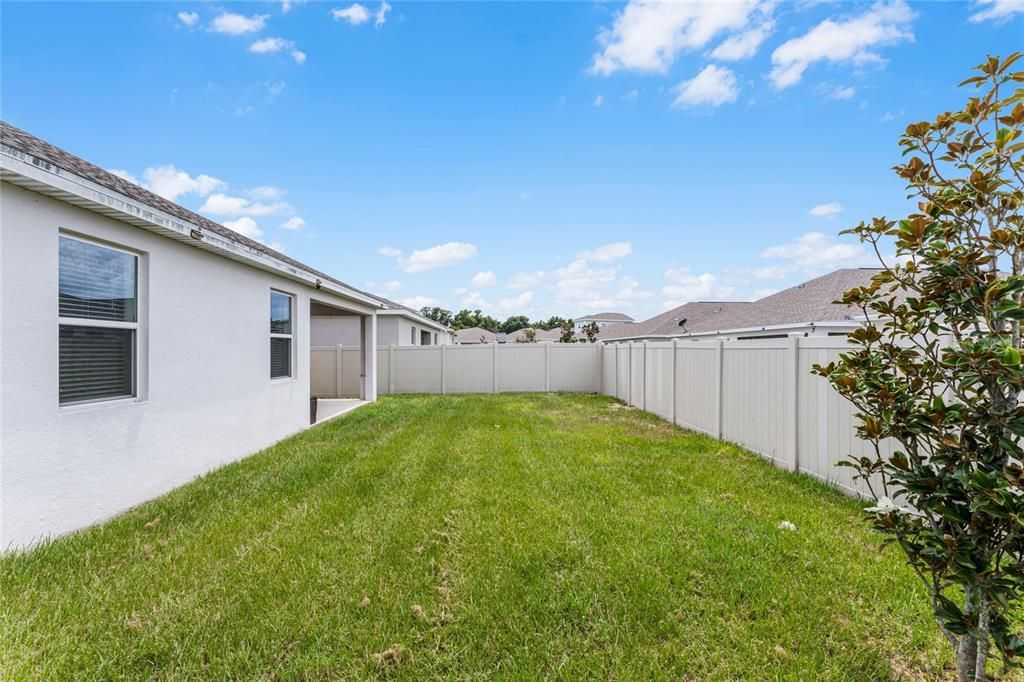 For Sale: $465,000 (3 beds, 2 baths, 2068 Square Feet)