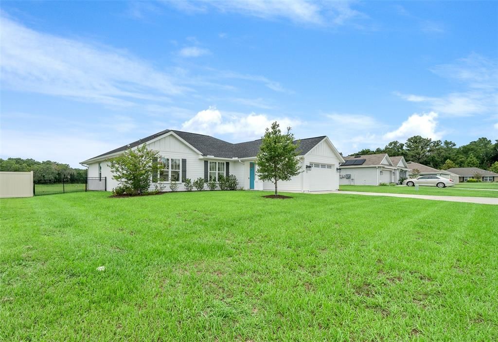 Active With Contract: $380,000 (4 beds, 2 baths, 1981 Square Feet)