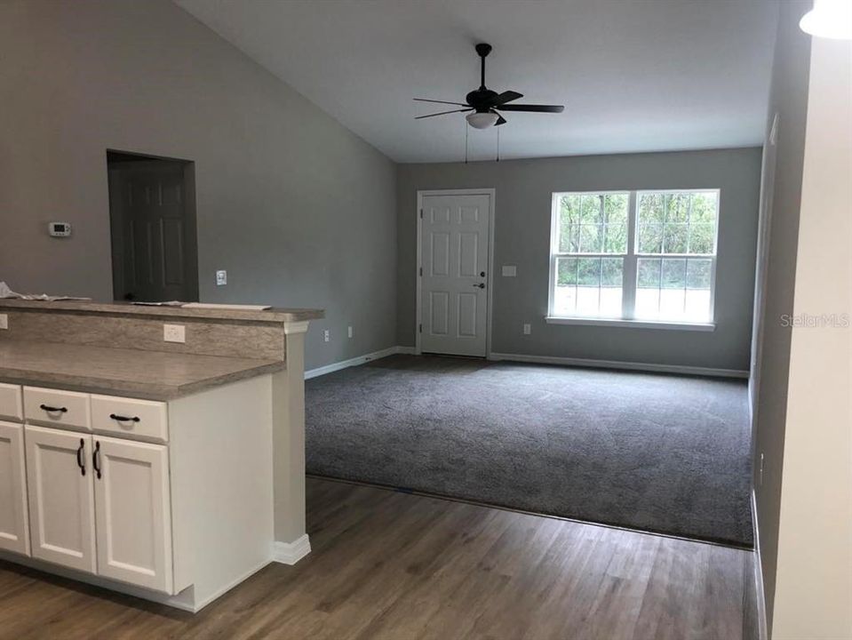 For Sale: $214,900 (3 beds, 2 baths, 1170 Square Feet)