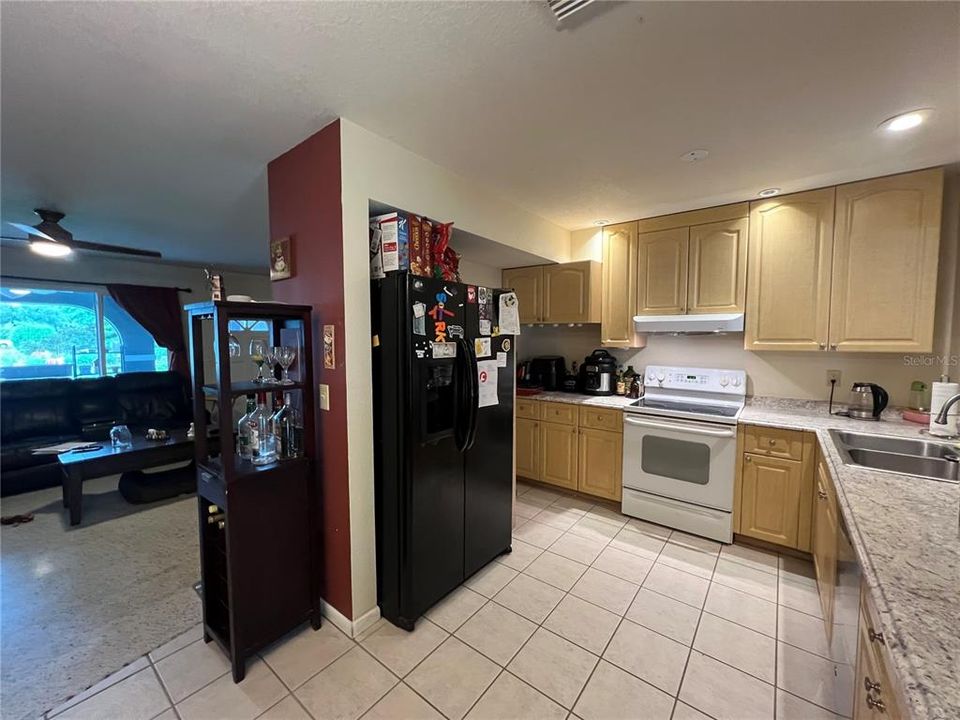 For Sale: $275,000 (4 beds, 2 baths, 1826 Square Feet)