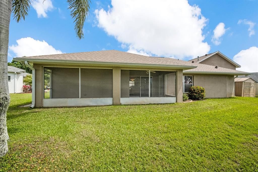 Active With Contract: $399,000 (4 beds, 3 baths, 1932 Square Feet)