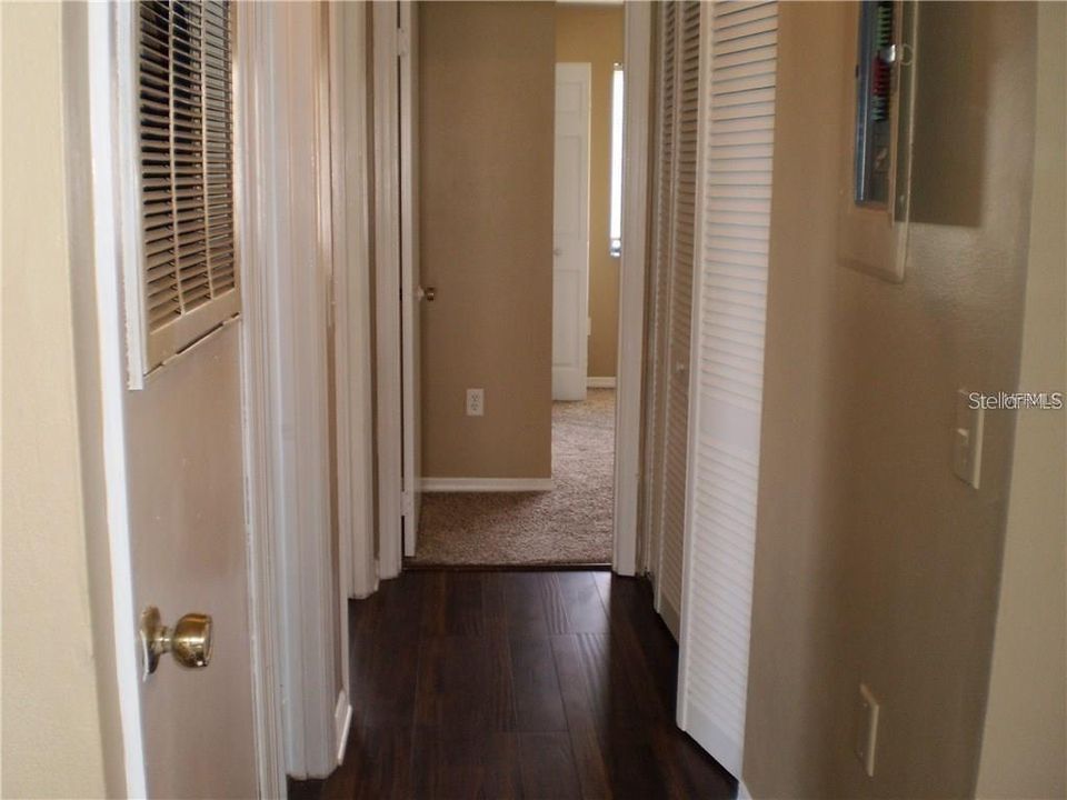 For Rent: $1,400 (2 beds, 2 baths, 900 Square Feet)