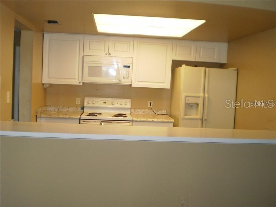 For Rent: $1,400 (2 beds, 2 baths, 900 Square Feet)