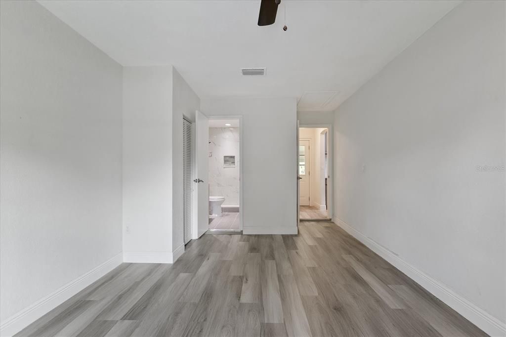 Active With Contract: $239,500 (3 beds, 2 baths, 1144 Square Feet)