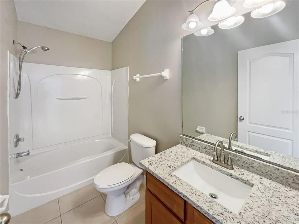 For Sale: $240,000 (2 beds, 2 baths, 1316 Square Feet)