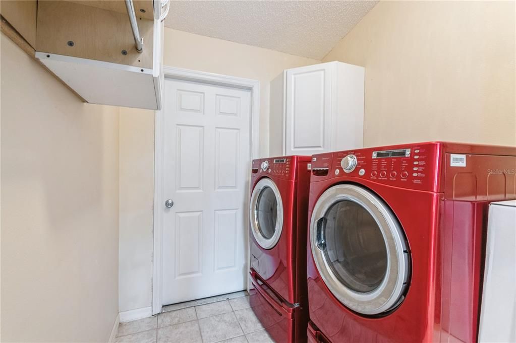 Laundry room (a washer and dryer included)