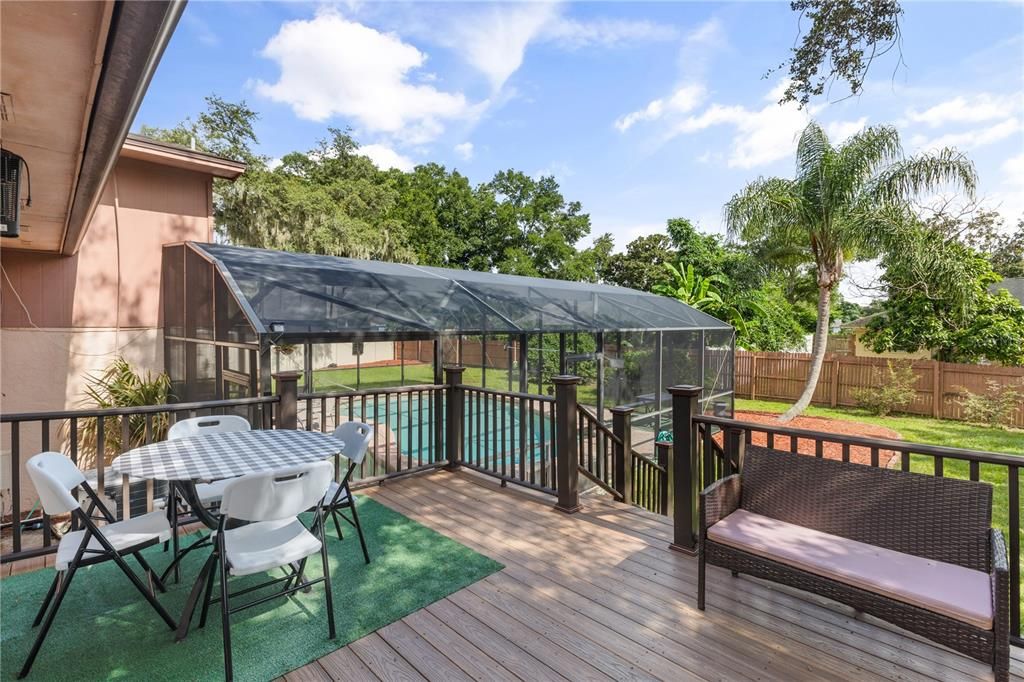 Active With Contract: $627,500 (5 beds, 2 baths, 2512 Square Feet)