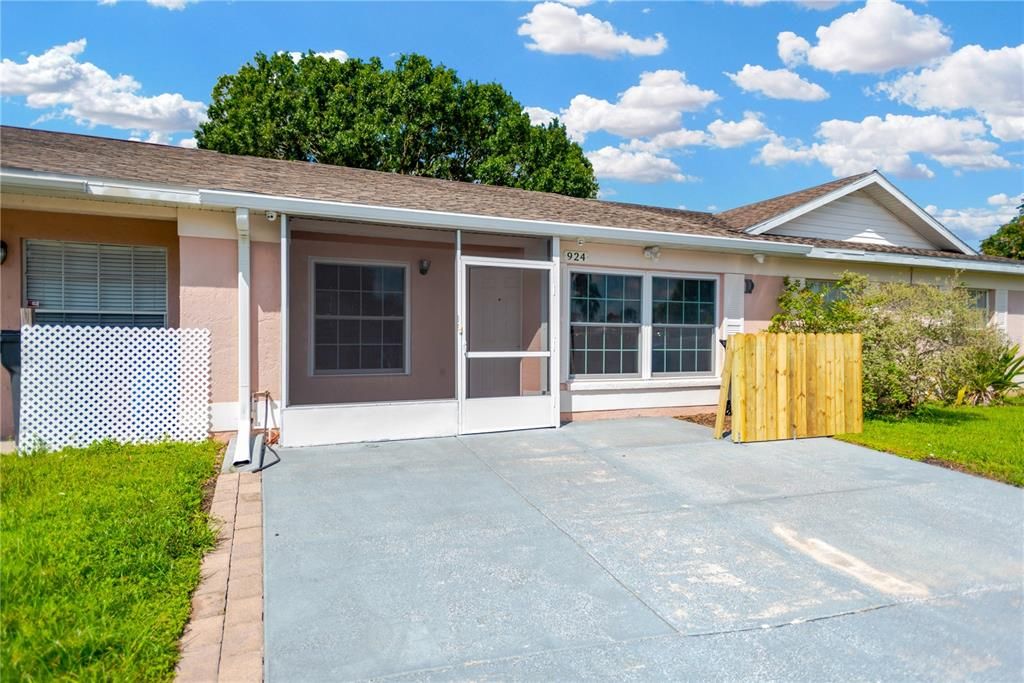 Recently Sold: $259,990 (2 beds, 2 baths, 1112 Square Feet)