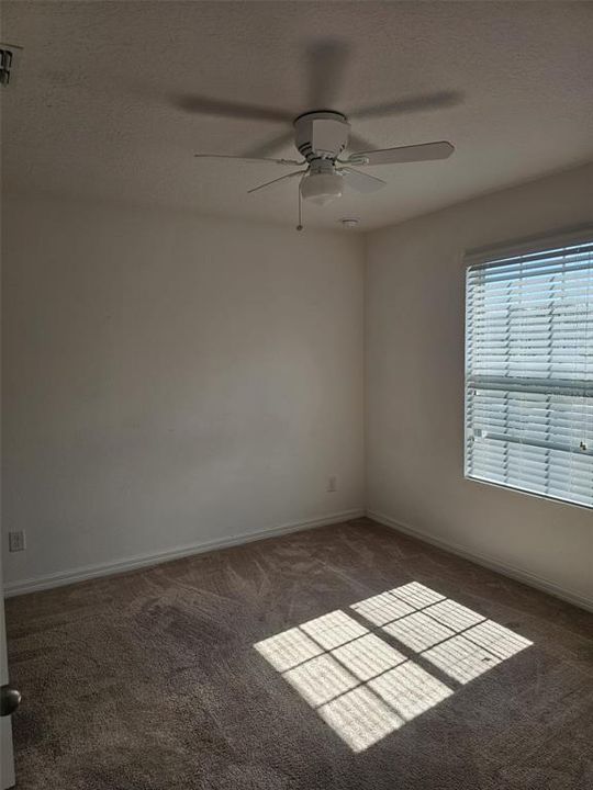 Active With Contract: $1,850 (3 beds, 2 baths, 1598 Square Feet)