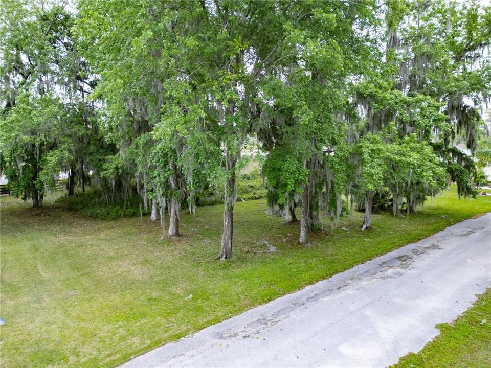 На продажу: $38,500 (0.14 acres)