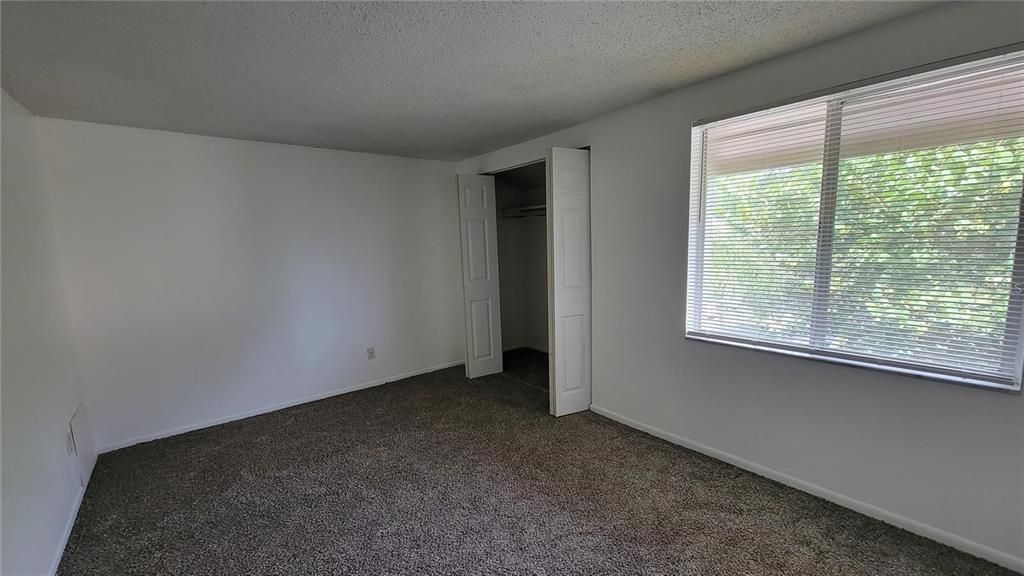 For Rent: $1,350 (2 beds, 1 baths, 1074 Square Feet)