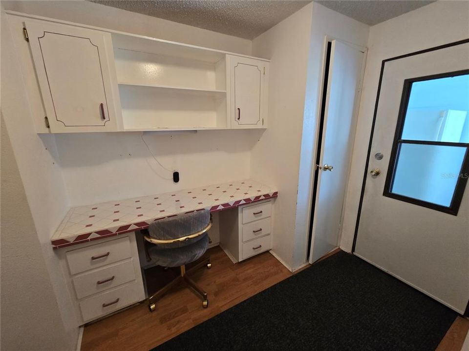 For Sale: $199,500 (2 beds, 2 baths, 1696 Square Feet)