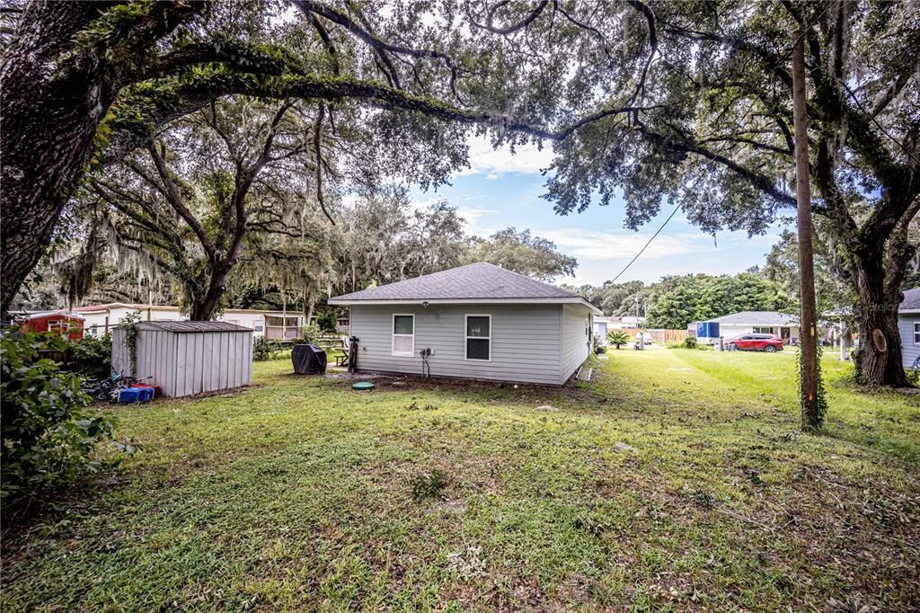 For Sale: $229,000 (3 beds, 2 baths, 1144 Square Feet)