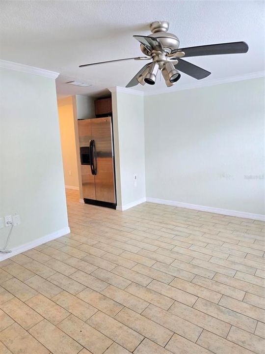 Active With Contract: $140,000 (2 beds, 1 baths, 780 Square Feet)