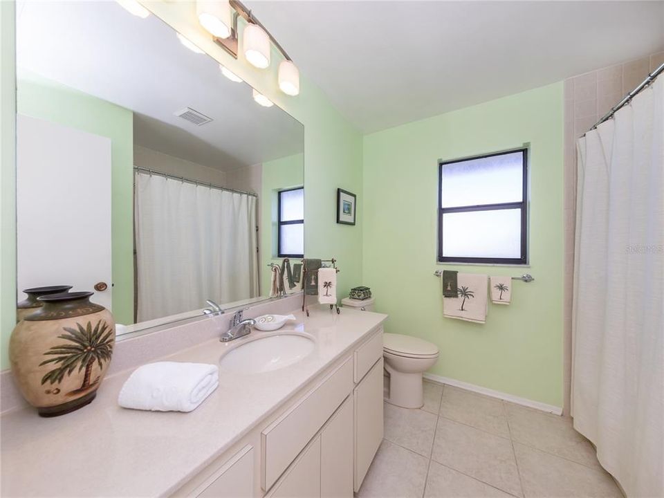 Active With Contract: $399,000 (3 beds, 2 baths, 2220 Square Feet)