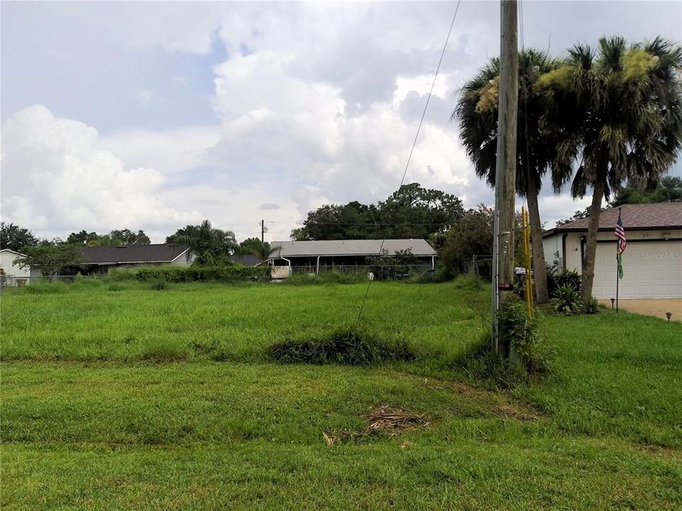 Activo con contrato: $63,000 (0.20 acres)