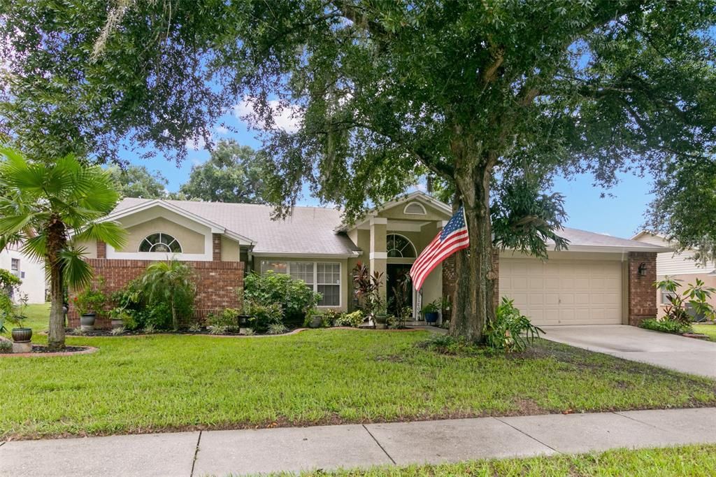 Active With Contract: $570,000 (4 beds, 3 baths, 2284 Square Feet)